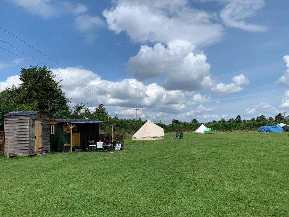 Willowdene Shepherds Hut Campsite