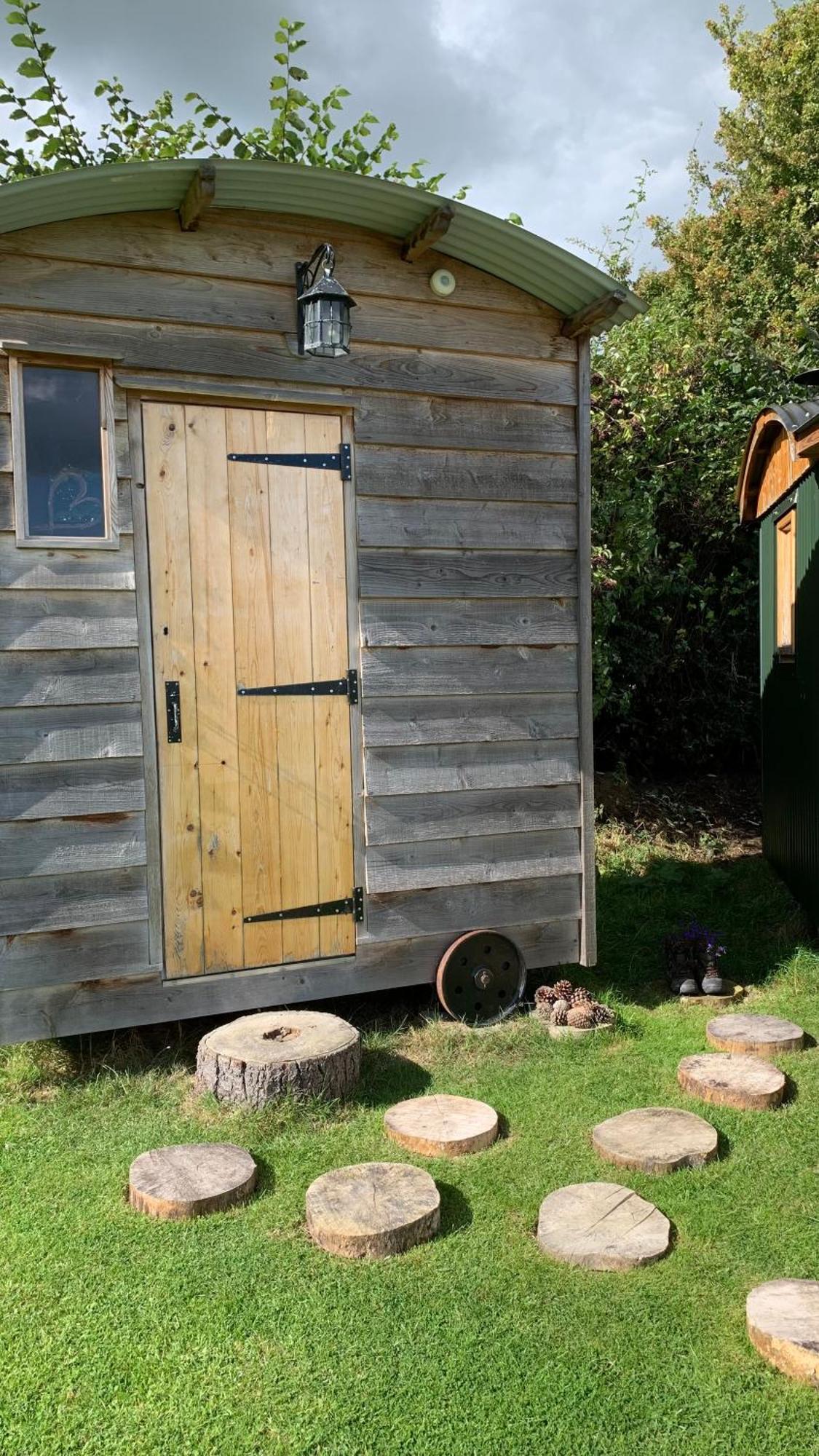 Willowdene Shepherds Hut Campsite Oswestry