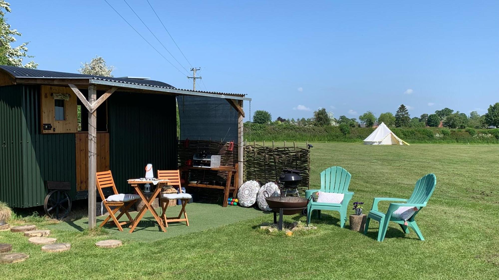 Willowdene Shepherds Hut Oswestry